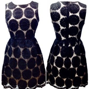 “EllisonEllisonEllison” Embroidered Floral Dress (Sz-S)